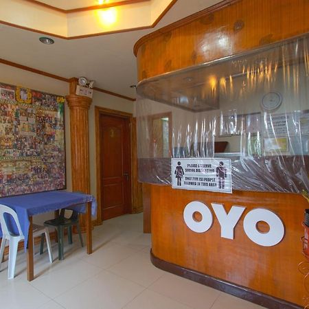 OYO 788 Lisa's Guesthouse Moalboal Extérieur photo